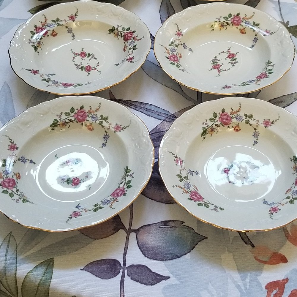4 Wawel "Rose Garden" Salad/Soup Bowls ***Beautiful***